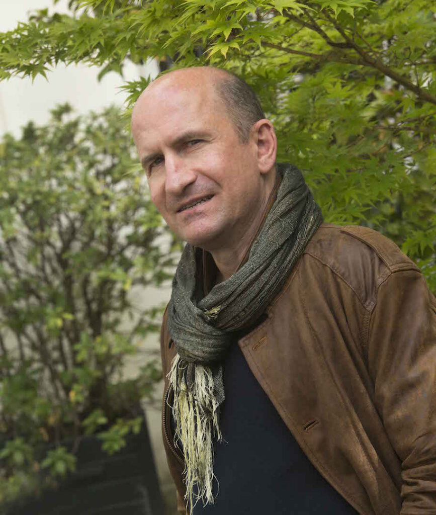 Alain Bonnand alain bonnand, auteur de la grammairienne et la petite sorcière aux eds serge safran chezgrasset, feu mon histoire d